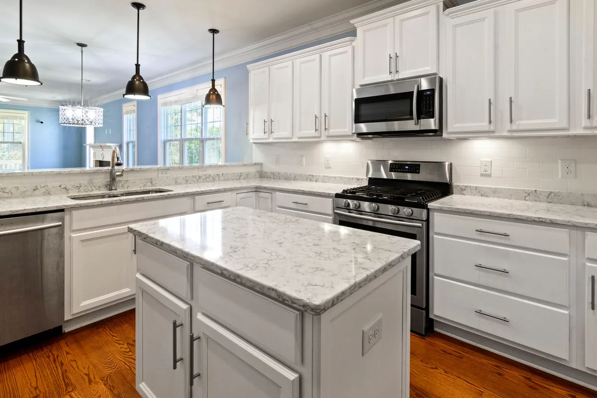 Filth & Squalor Cleanup in Ronkonkoma, NY